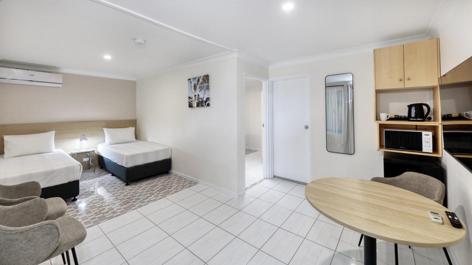 The Phoenix Artesian Spa Resort And Accommodation Moree Exterior foto